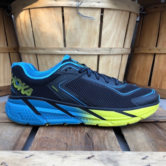 hoka one one napali